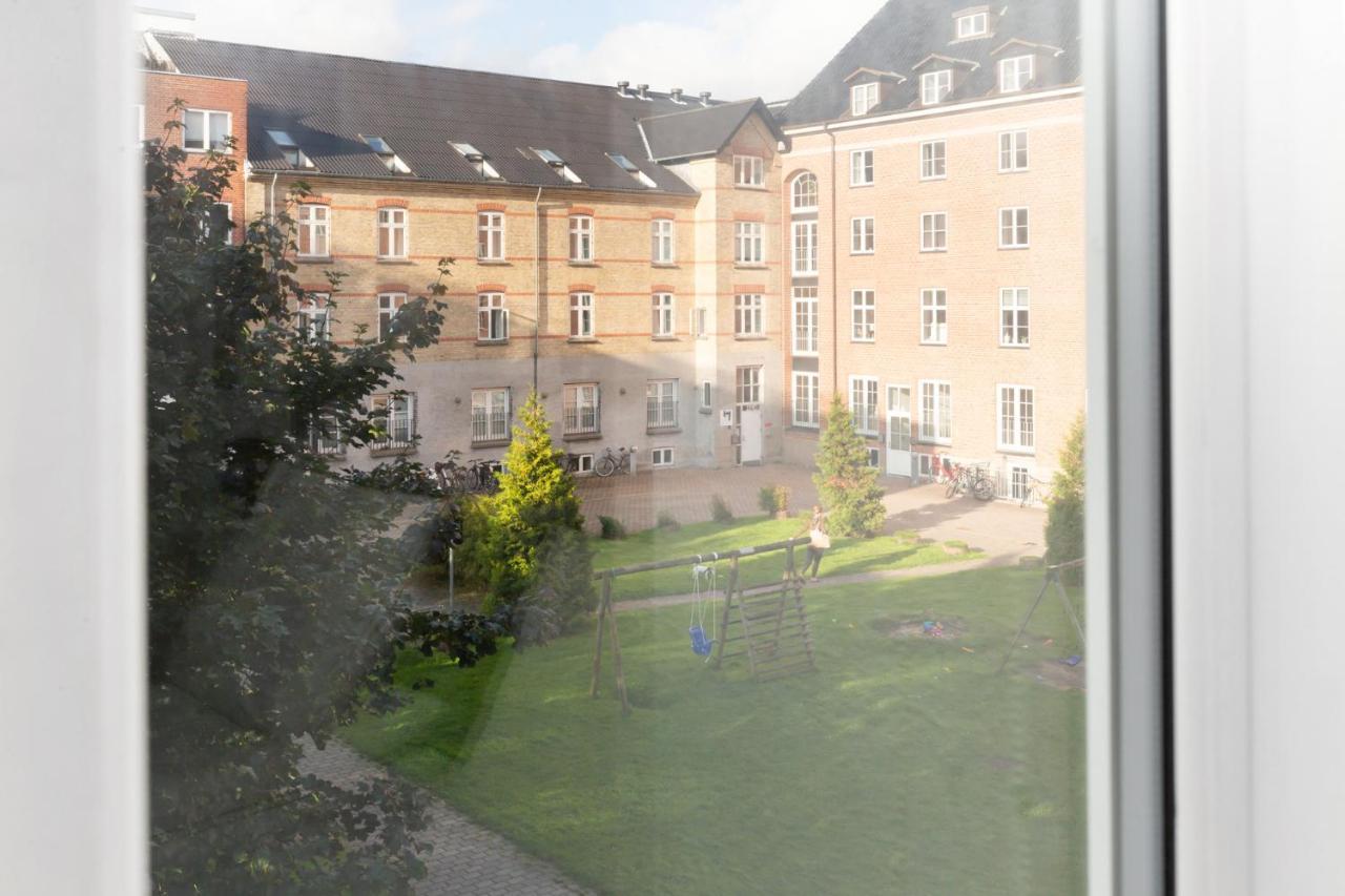 5 Min Fra Banegarden - Plads Til 4-Personer Daire Aalborg Dış mekan fotoğraf